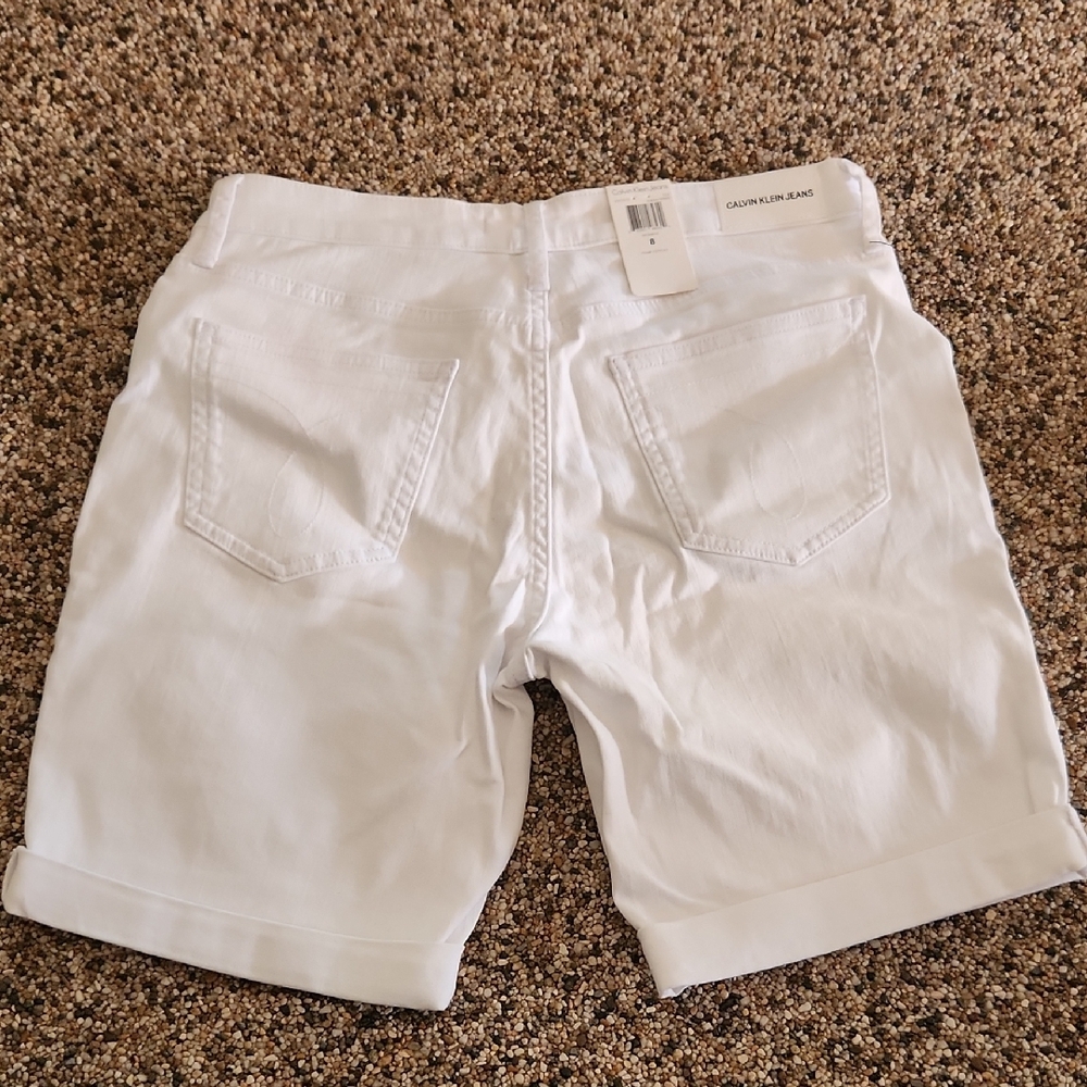 Calvin Klein White Jean Shorts, Size 8 - Picture 3 of 4